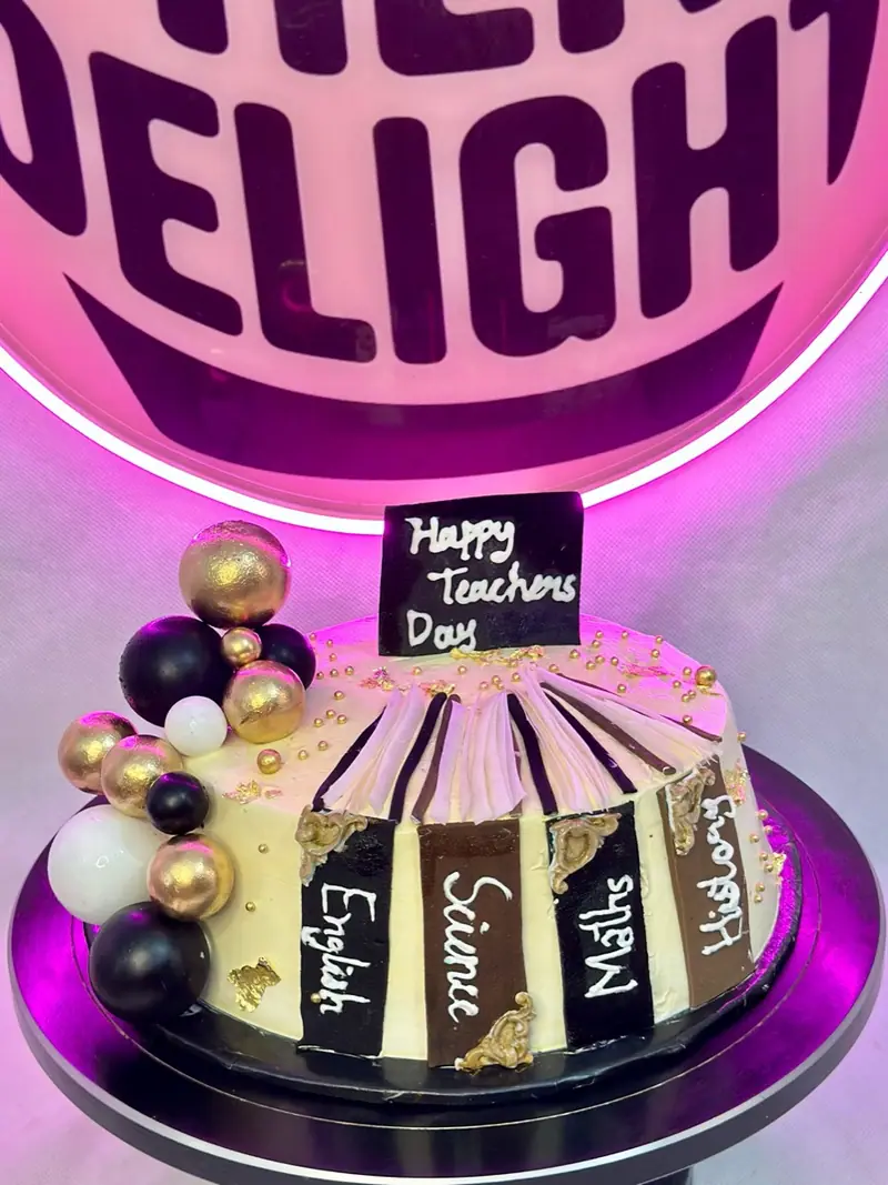 Teachers day celebration cake